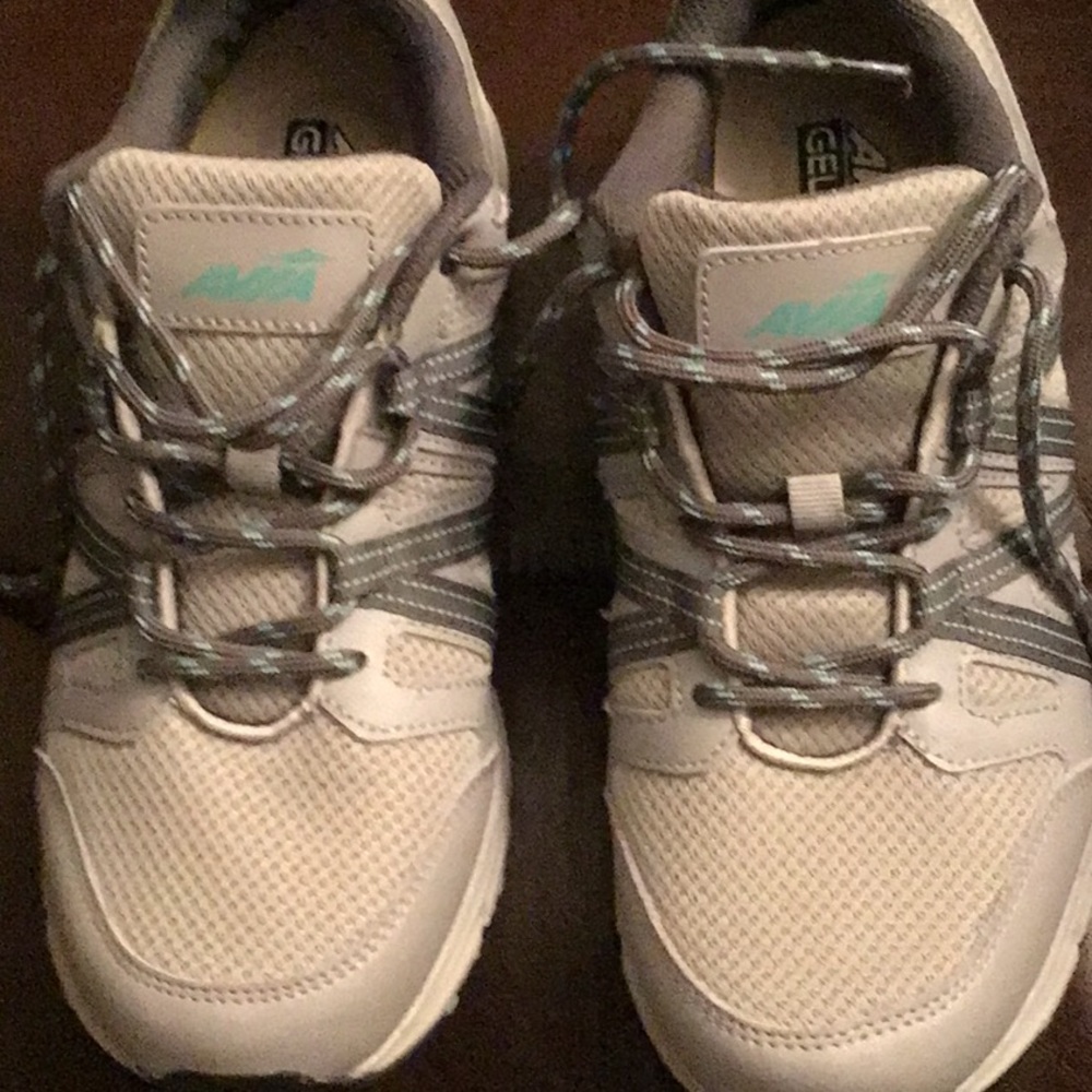 Avia Women’s size 9W